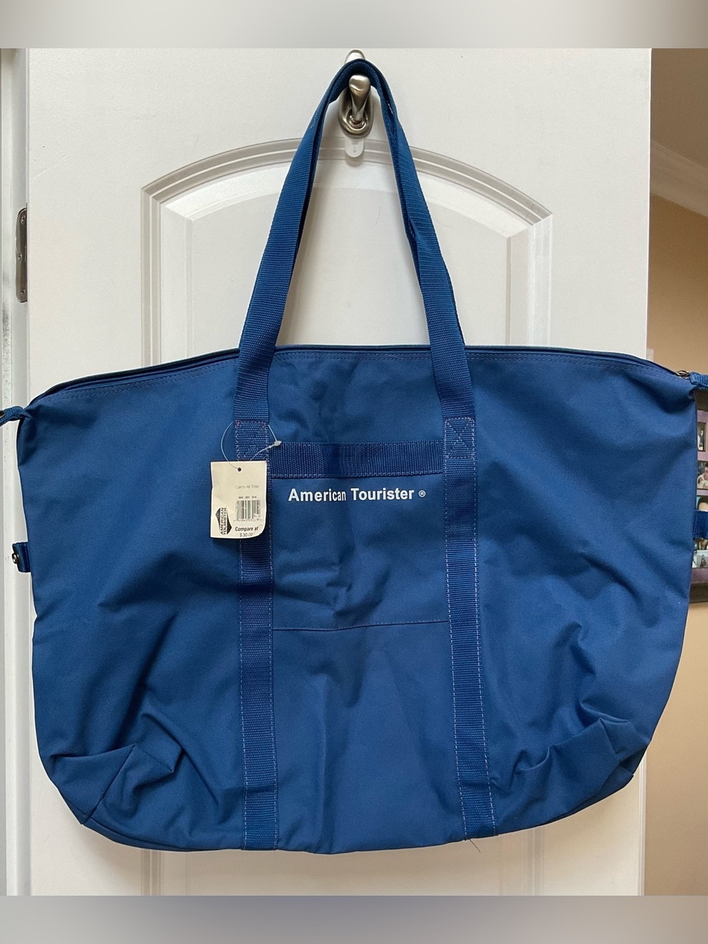 Deadstock NWT Vintage 1980’s American Tourister Retro Flight Bag